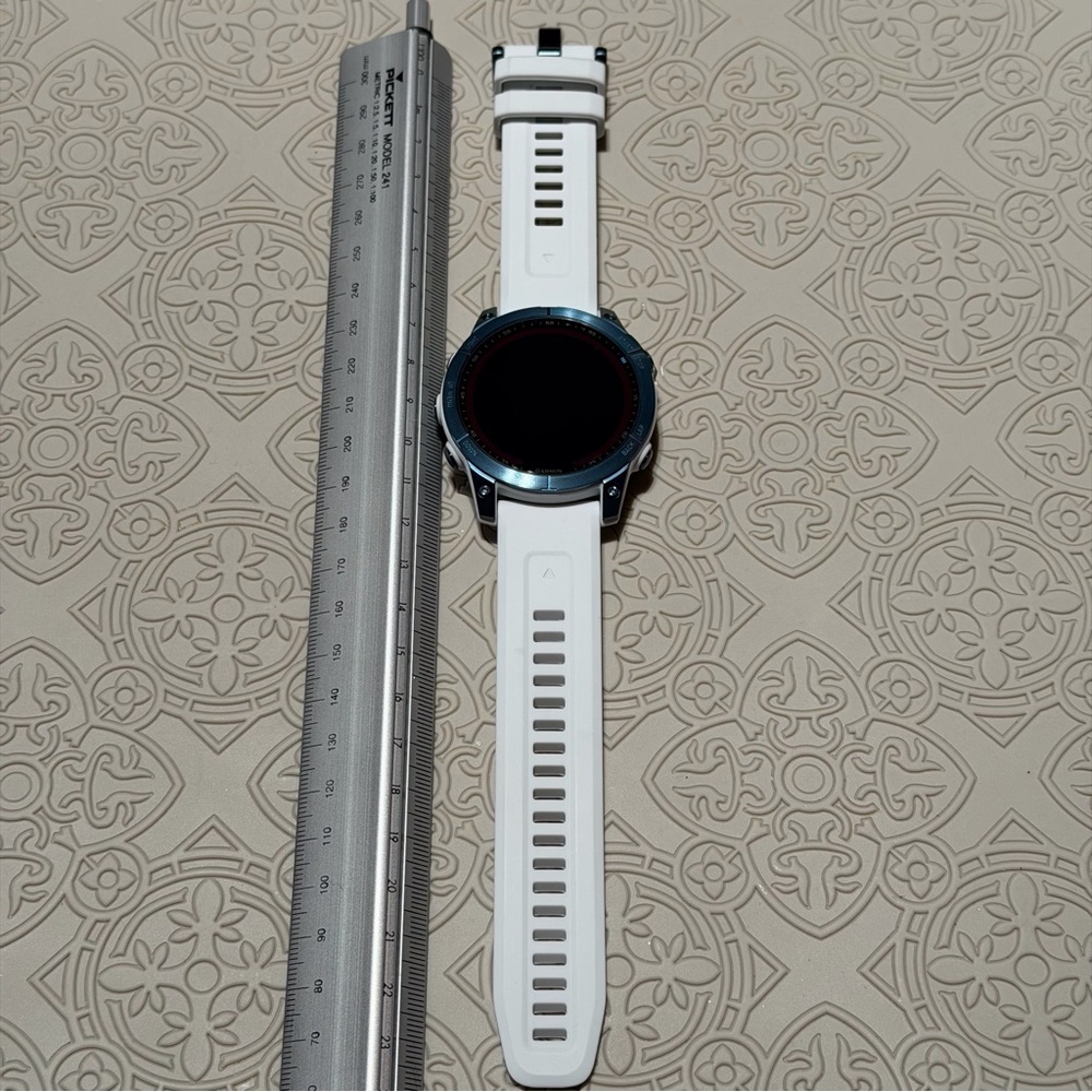 Garmin Fenix 7 Sapphire Solar White Band Adventure GPS Smartwatch - Picture 8 of 11